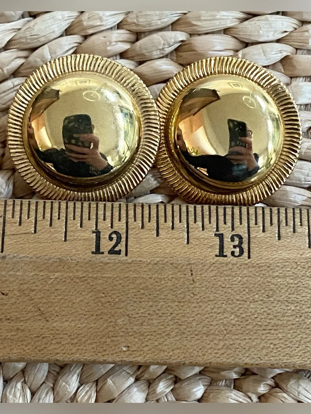 VTG 1980s Liz Claiborne Gold Statement Button Earrings Dome Ribbed Retro Large